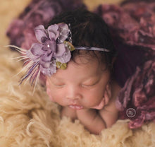 Load image into Gallery viewer, Purple/Lavender Flower Headband
