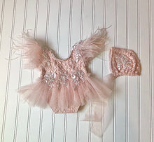 Load image into Gallery viewer, Evelyn Romper and Bonnet in Blush